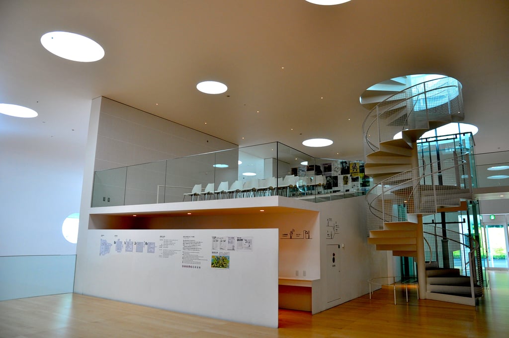 Yokosuka Museum of Art 20100709-08