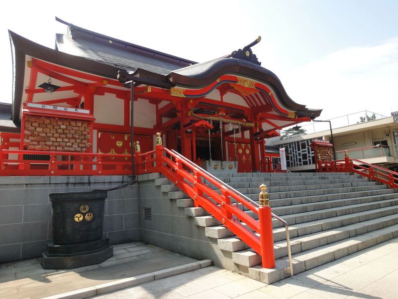 Hanazono Jinja Shrine