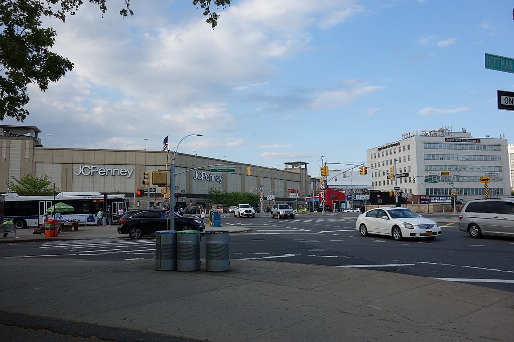 MTA Hoffman Drive 97 - Queens Center