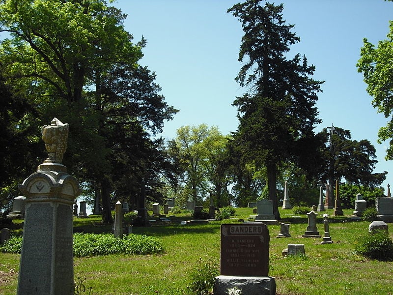 Oak Hill Cemetery (2)