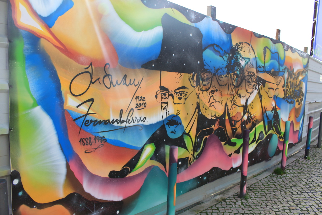 cheap things to do in lisbon | enjoy street art all over the city