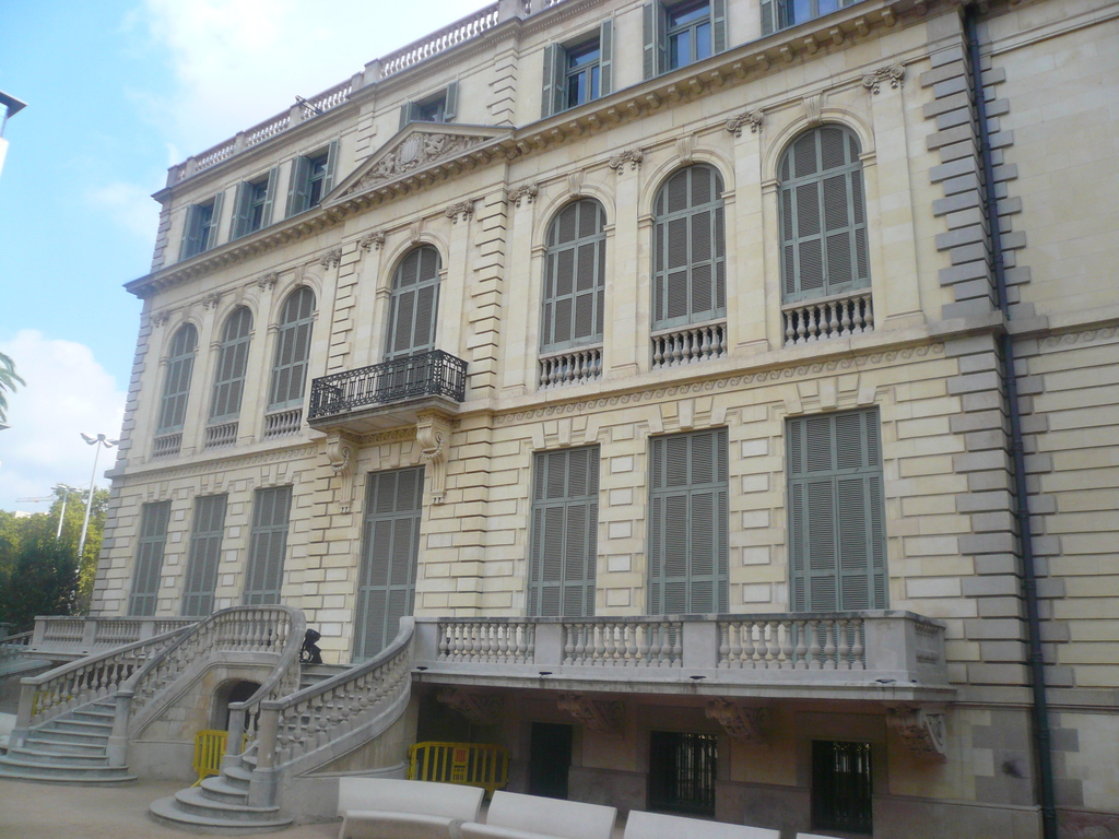 Palau Robert P1330824