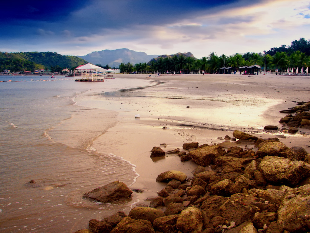 Whiterock Beach, Subic - panoramio
