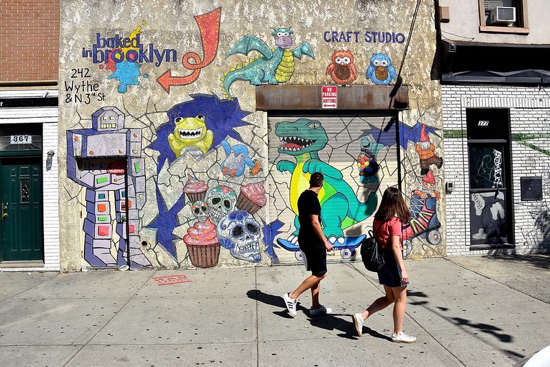Mural - Metropolitan Av Williamsburg NYC