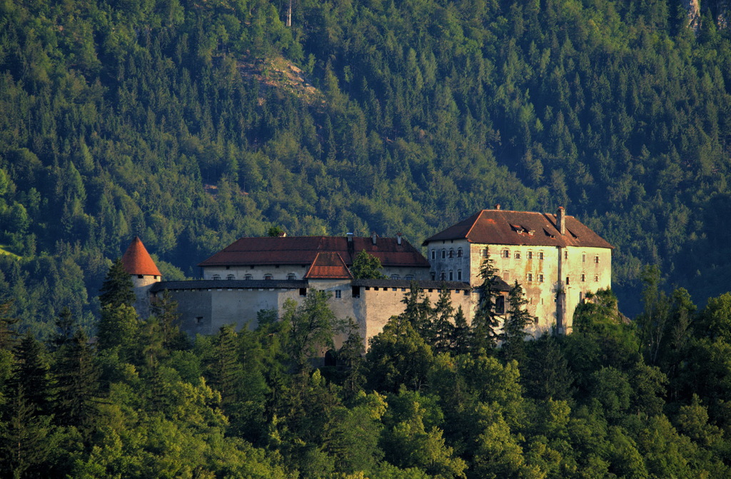 Žužemberk (9255657598)