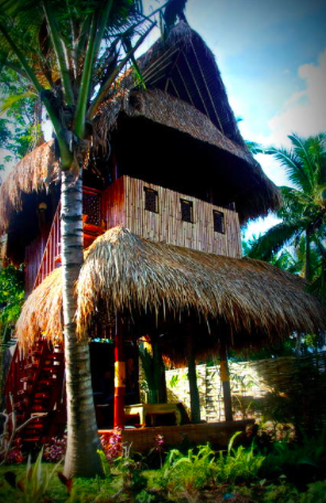 Casa en el árbol de bambú mágico moderno