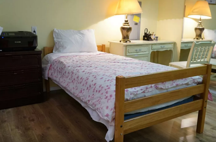Quarto E Cama de solteiro