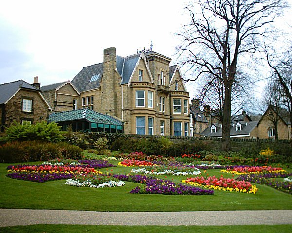 Sheffield Botanical Gardens - Café 28-04-06