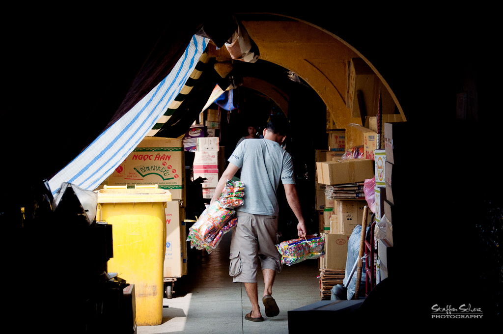 Binh Tay Market