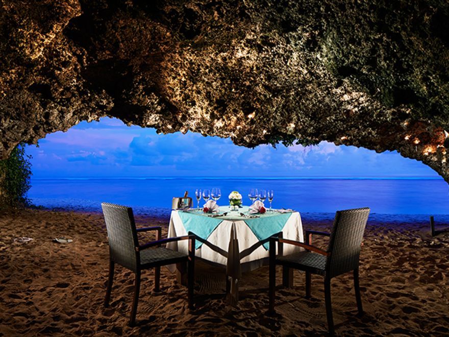 romantic things to do in bali, indonesia | cave dining on a private beach