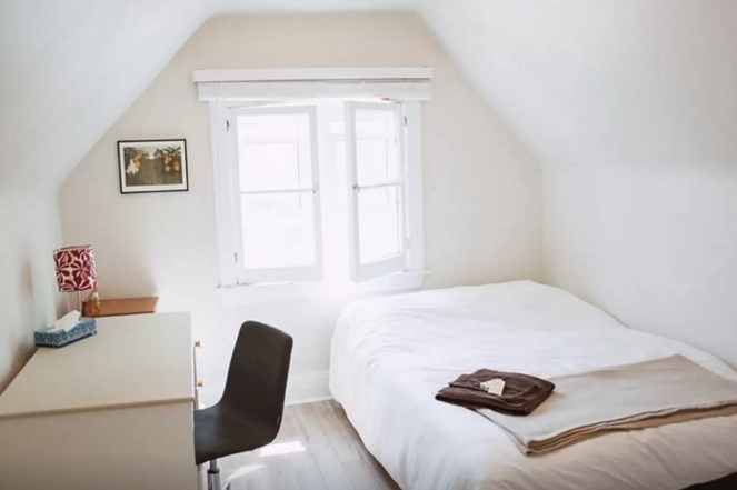 Quarto Duplo Toronto Oeste