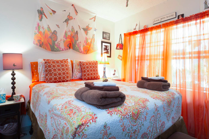 Habitación con entrada privada y terraza