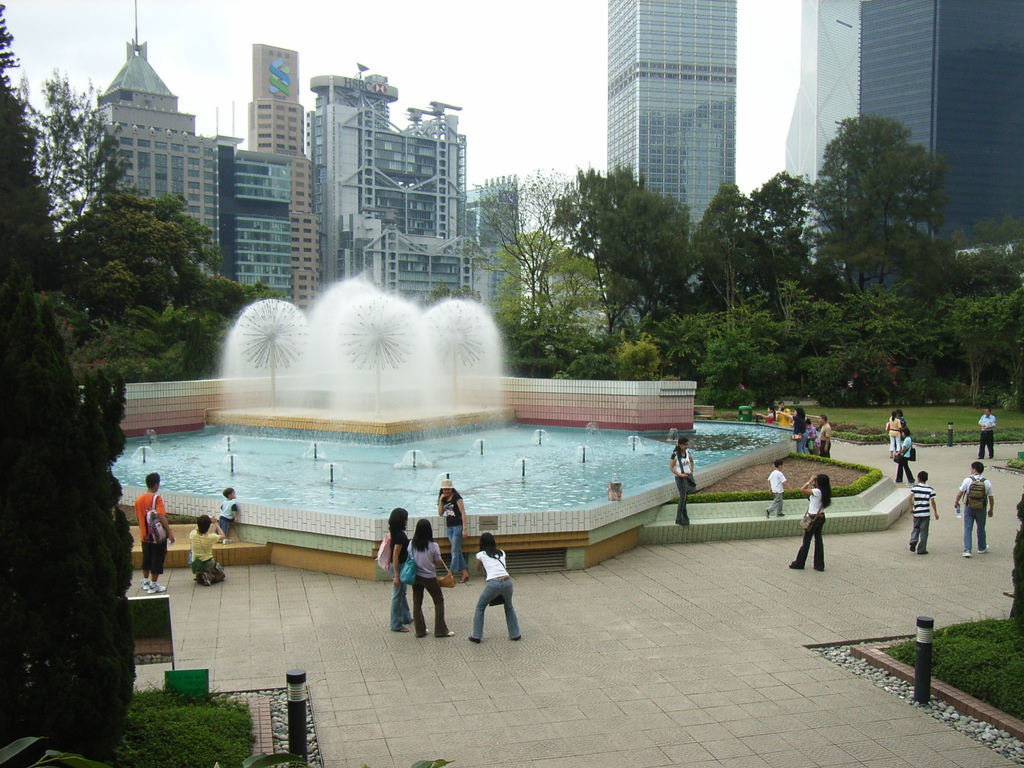 HK Zoo NB Gdns futn
