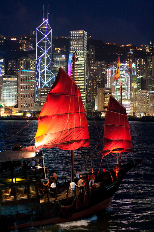 qui a besoin de sommeil? 20 choses à faire la nuit à hong kong (mise à jour) | admirez la ligne d'horizon du port de victoria (19 h à 21 h)