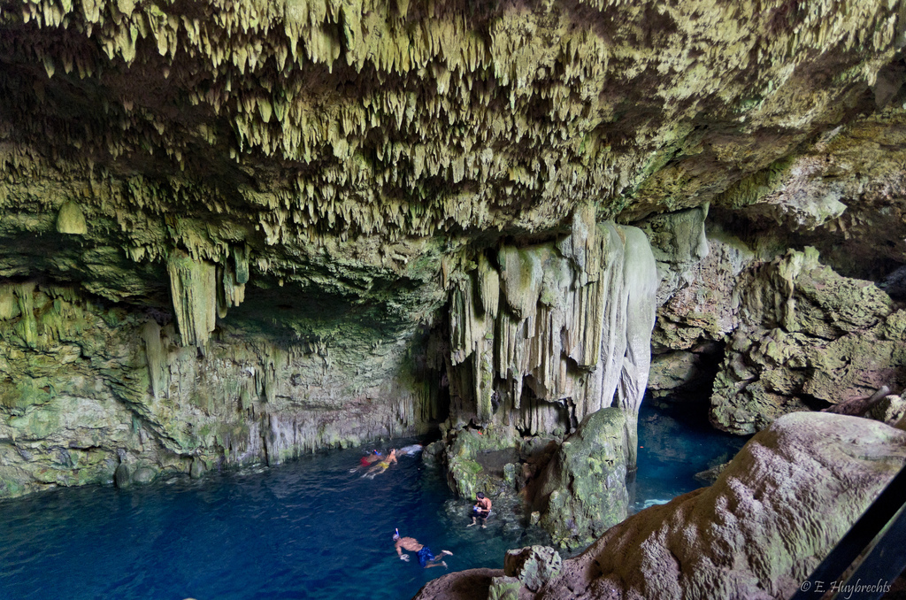 Cueva Saturno, Cuba (5974966696)