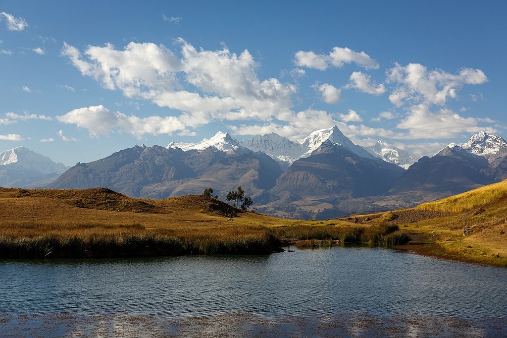 Laguna Wilcacocha 01