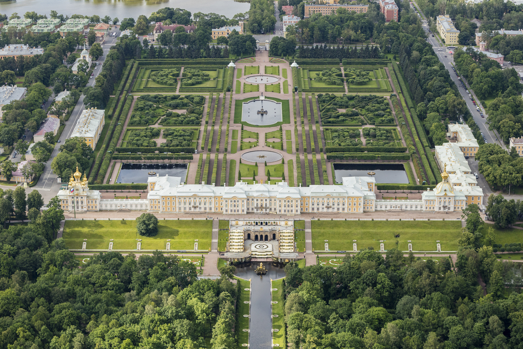 View of Grand Palace, St. Petersburg from above