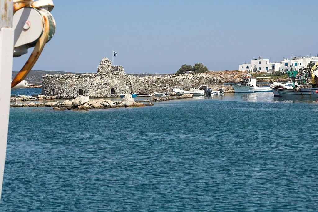 Castle of Naoussa, Paros, 119122