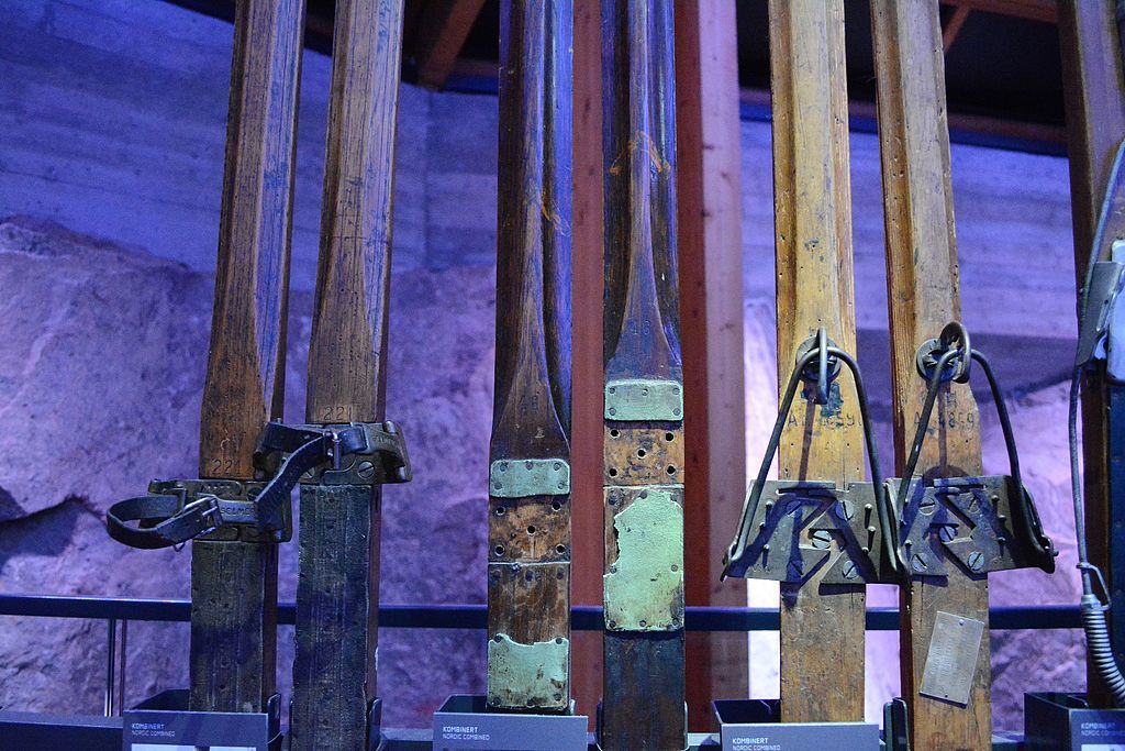 Ski exhibit 
