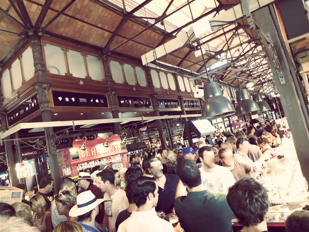 top 25 choses à faire à madrid tout comme les madrileños | devenez fou à san miguel mercado avec le choix de spécialités espagnoles!