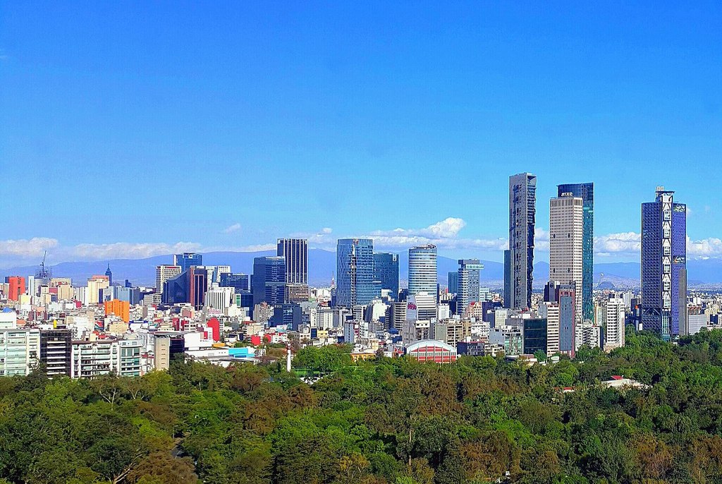 Mexico City Reforma skyline (cropped)