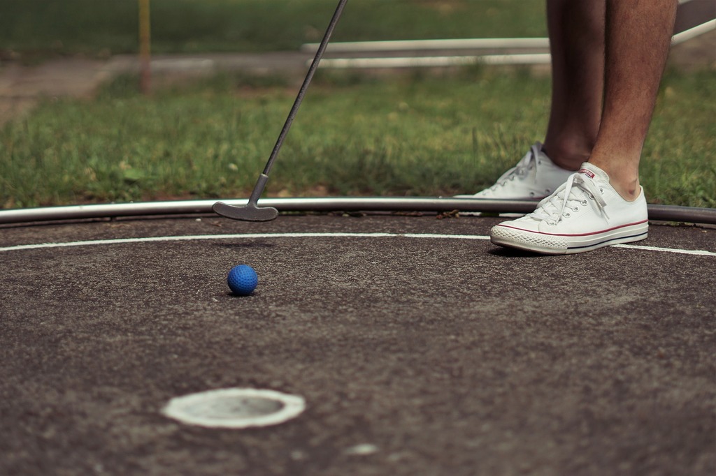 Miniature golf