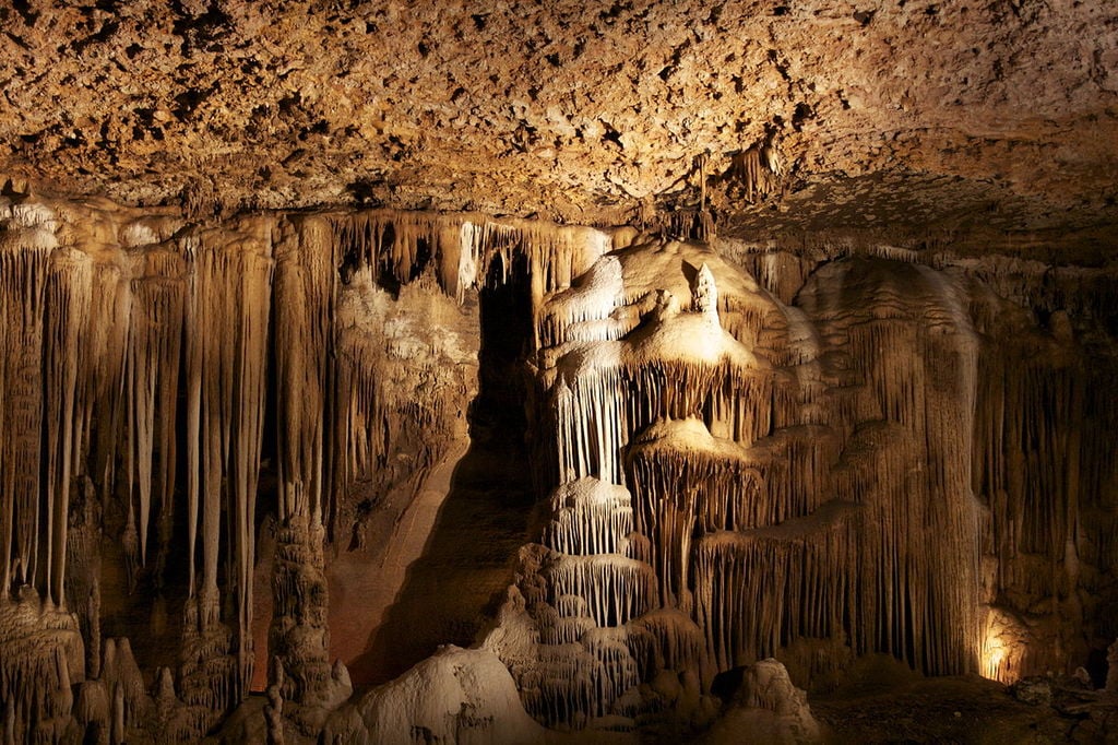 Blanchard Springs Caverns 008
