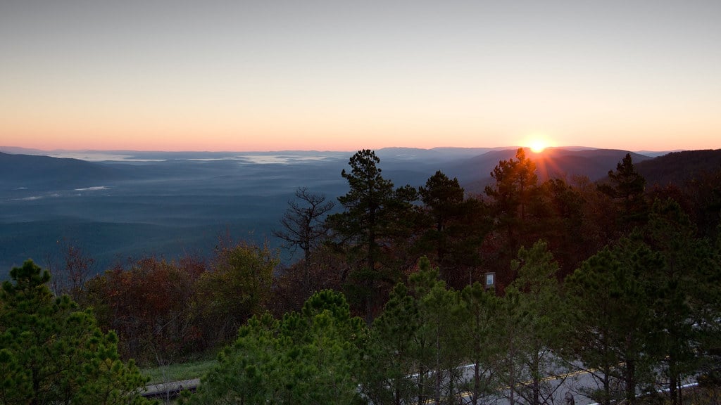 Scenic drives in Arkansas
