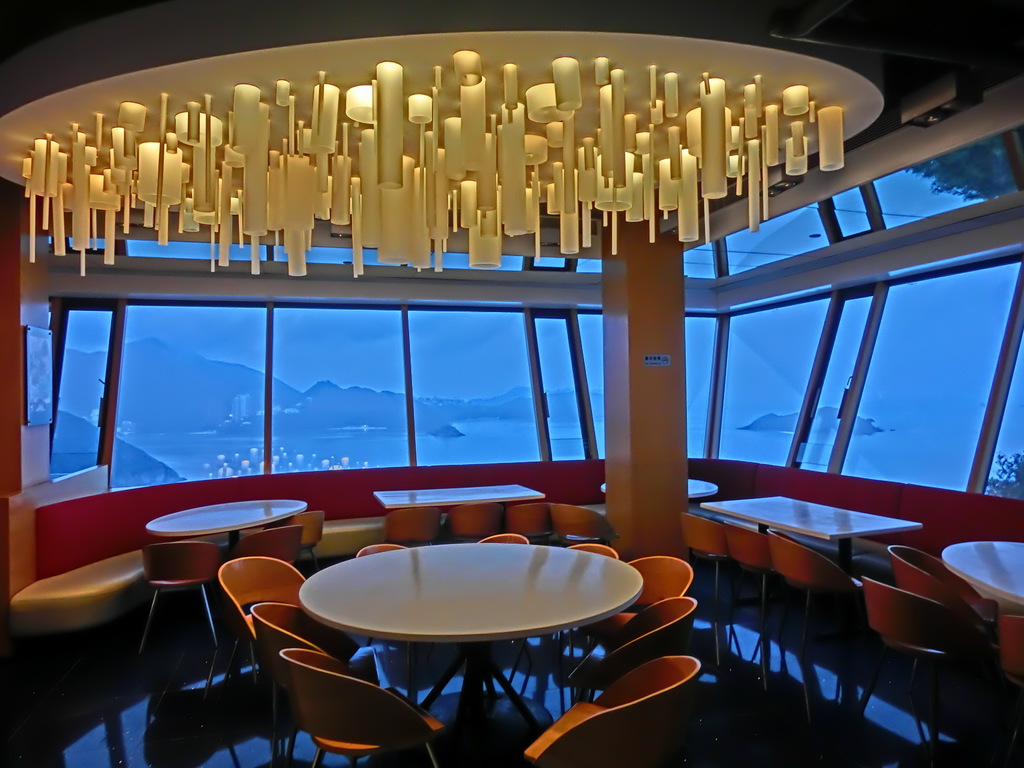 HK 香港海洋公園 Ocean Park Bayview Restaurant 06 interior Apr-2013