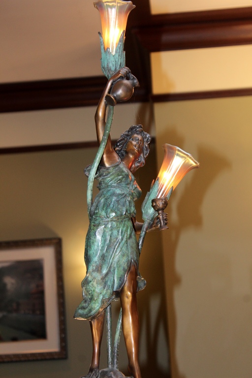 An antique light fixture in Baron's Restaurant