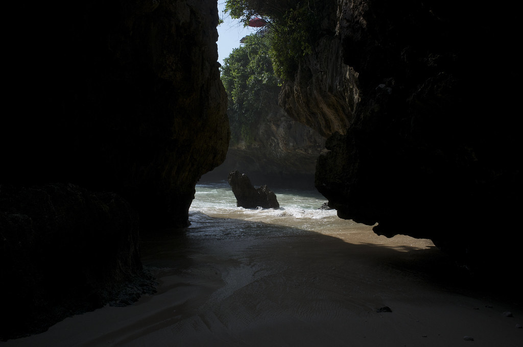 Suluban Beach