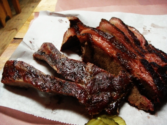 Snow's BBQ Brisket and Ribs Lexington, TX