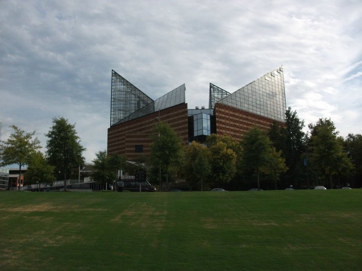 The Tennessee Aquarium