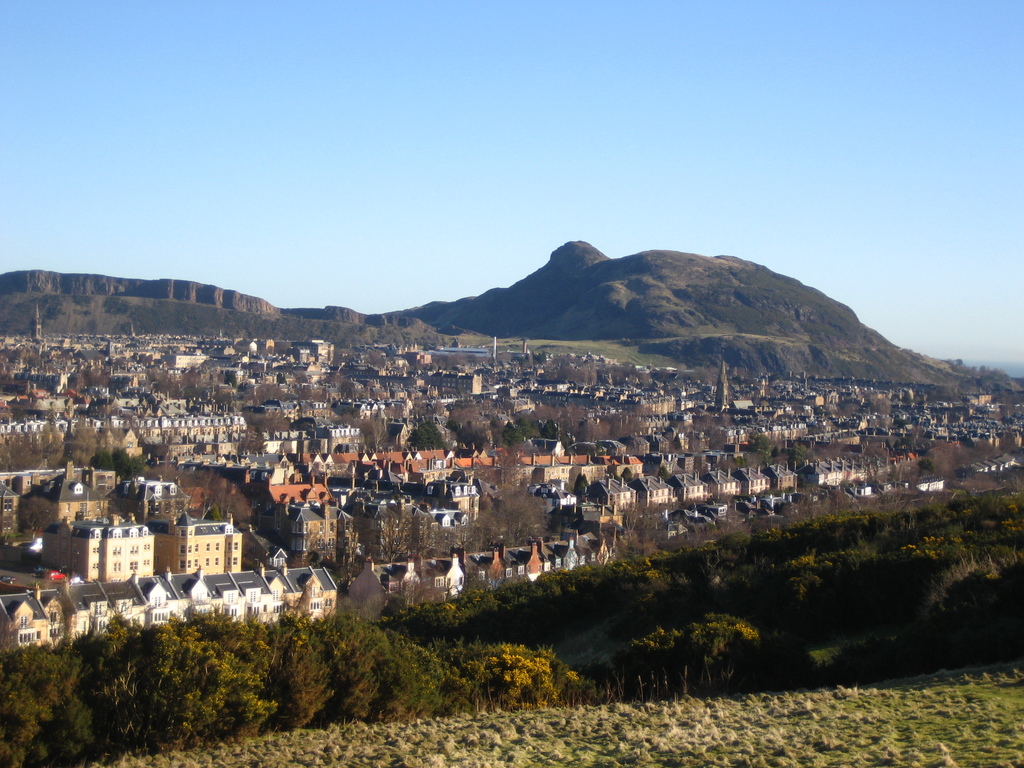 Arthur's seat is the top knob of the hill.