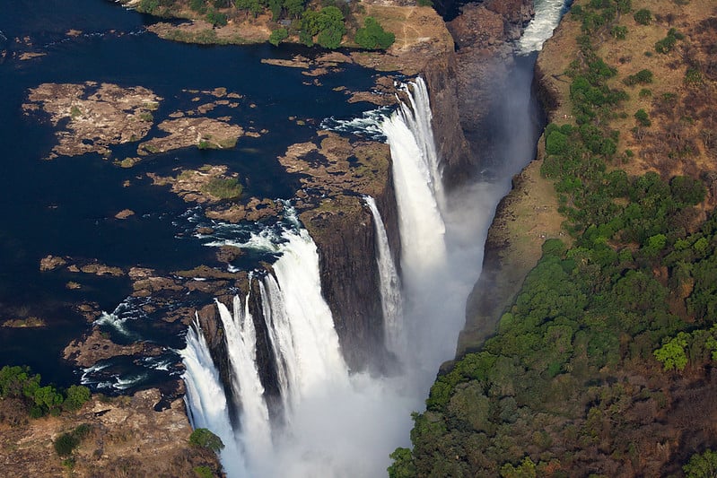 The Smoke that Thunders - Victoria Falls