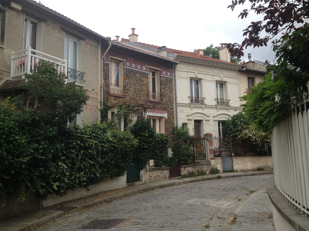 adorable neighborhoods in paris | la campagne