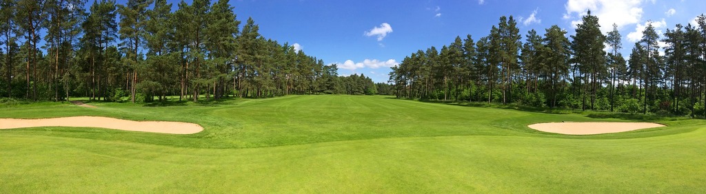 Spacious fairways