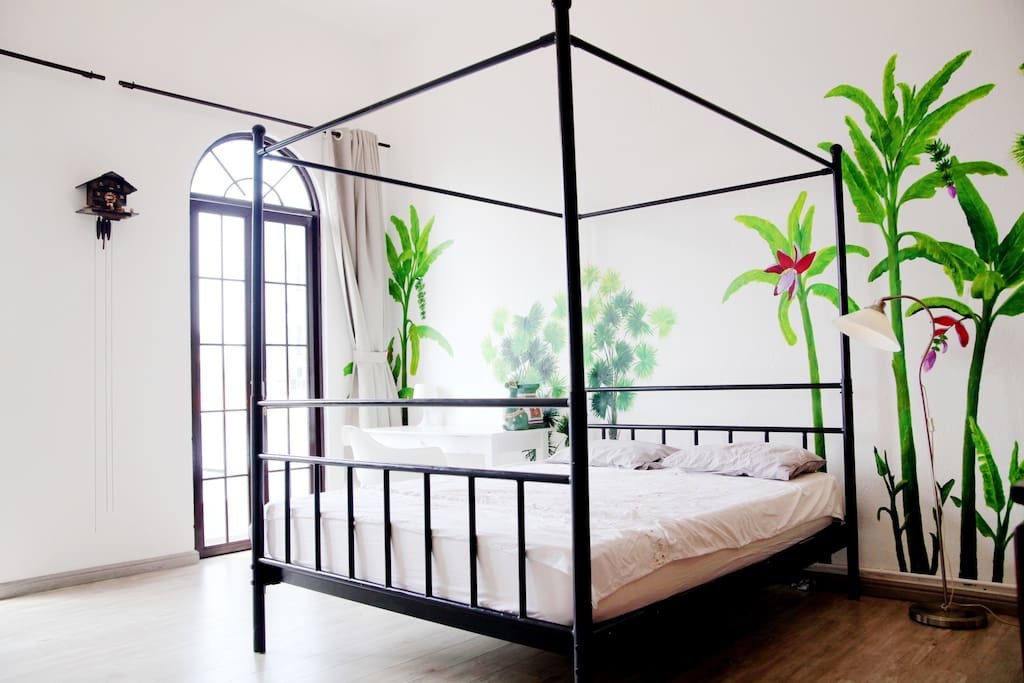 Comfortable bedroom.