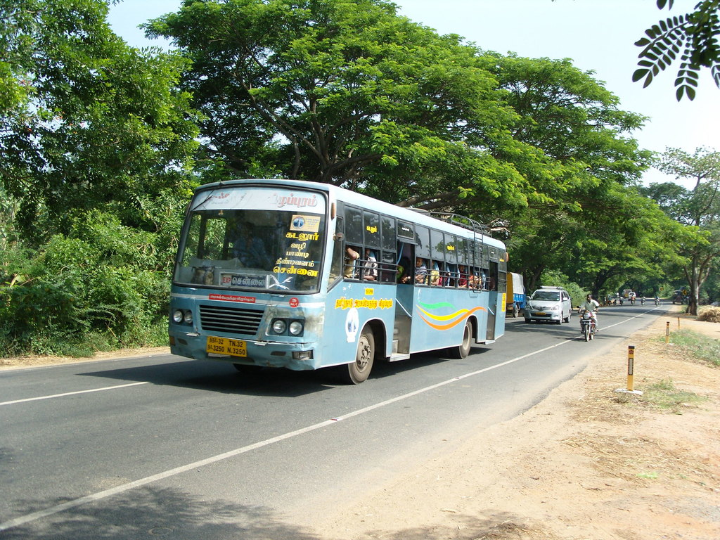 Ashok Leyland bus near Pondicherry