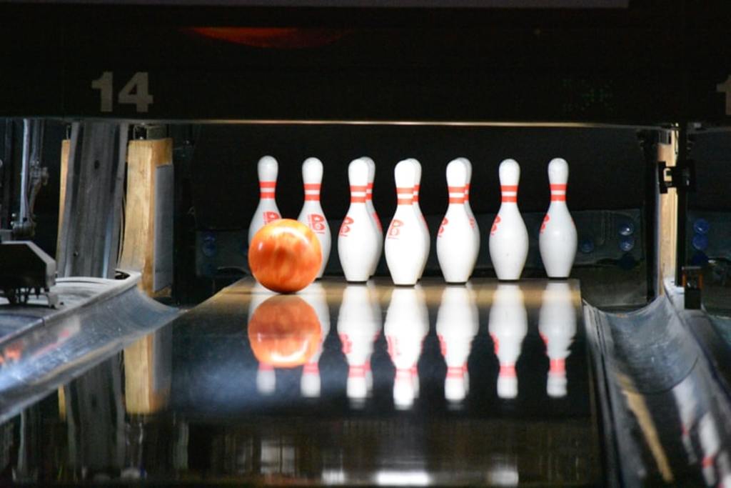 Bowling game