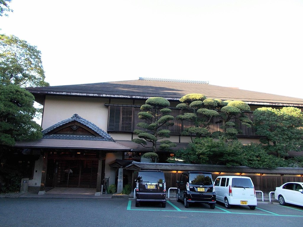 Daimaru Besso 01