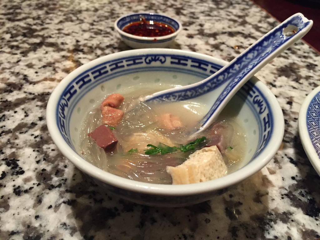 Duck blood and vermicelli soup (20150819124849)