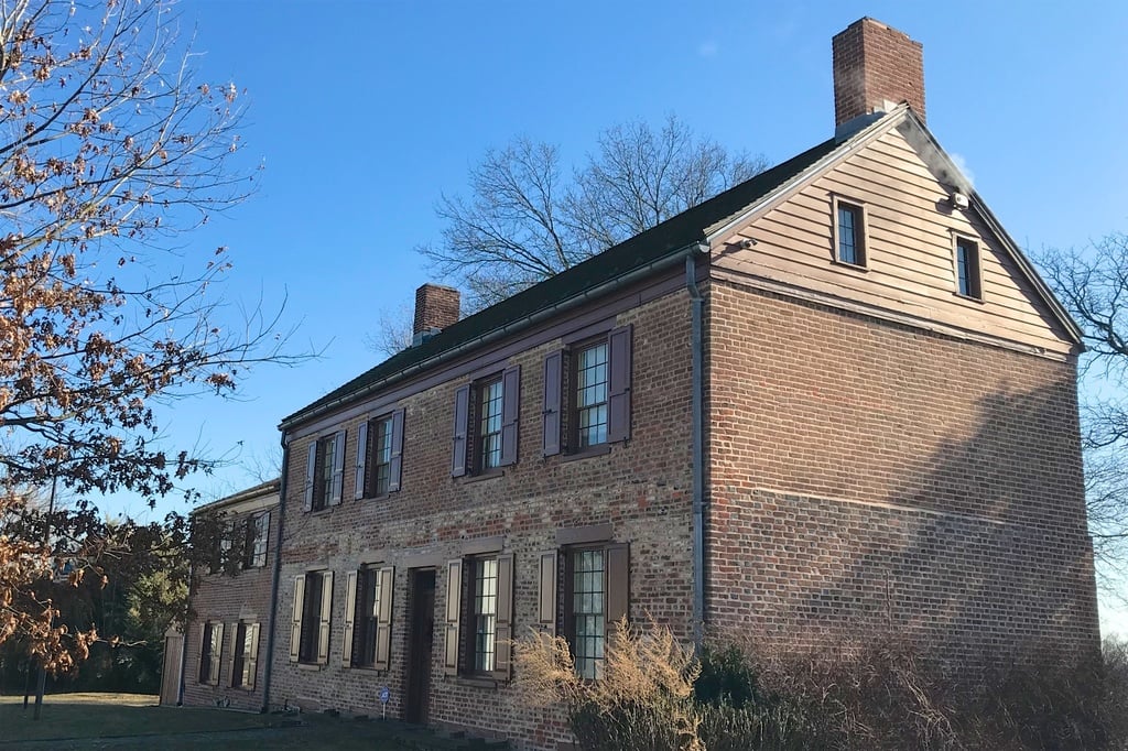 Van Veghten House, Finderne, NJ - looking east