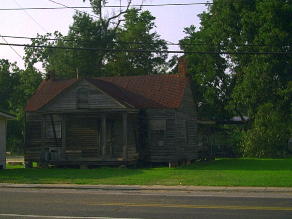 Youngsville Church St 206