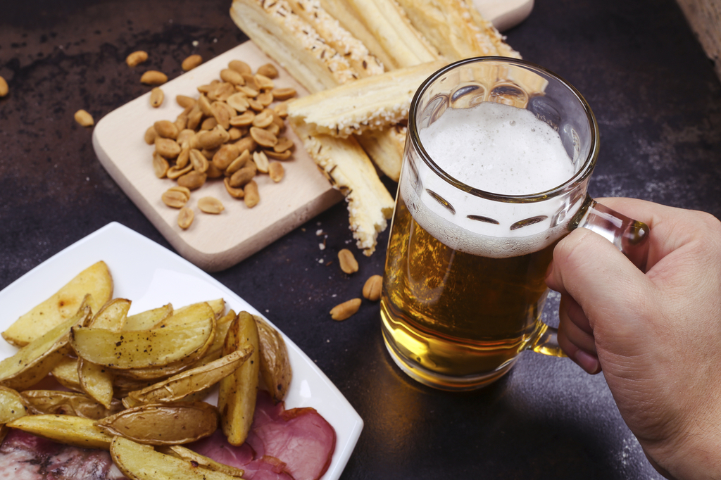 A meal of beer and BBQ is a popular way for Shenzhen locals to unwind 