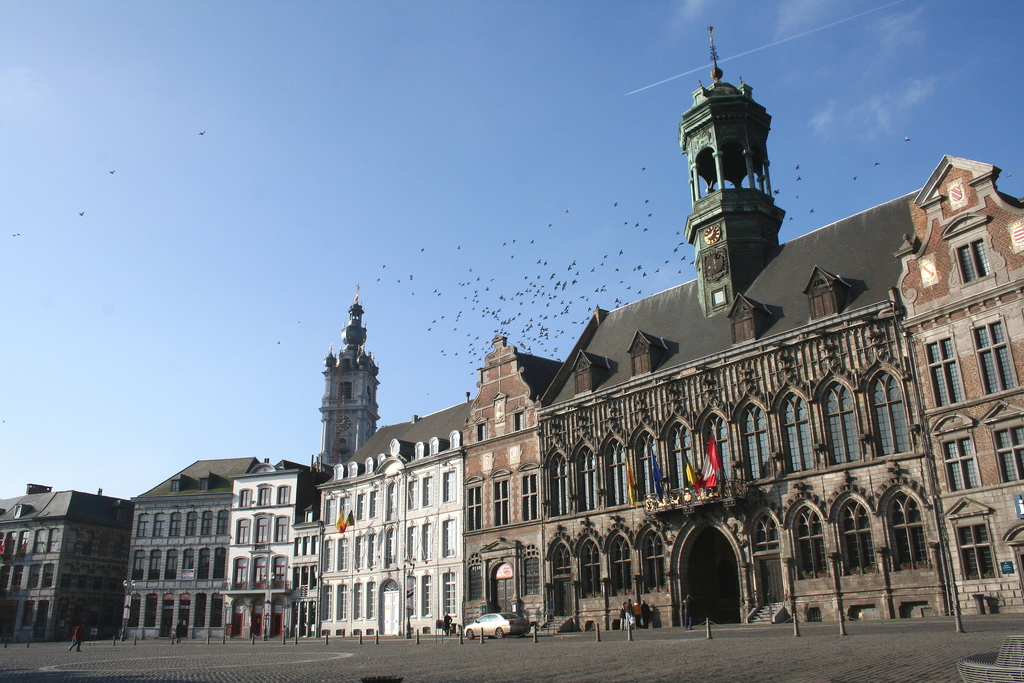 070204 (90) Mons