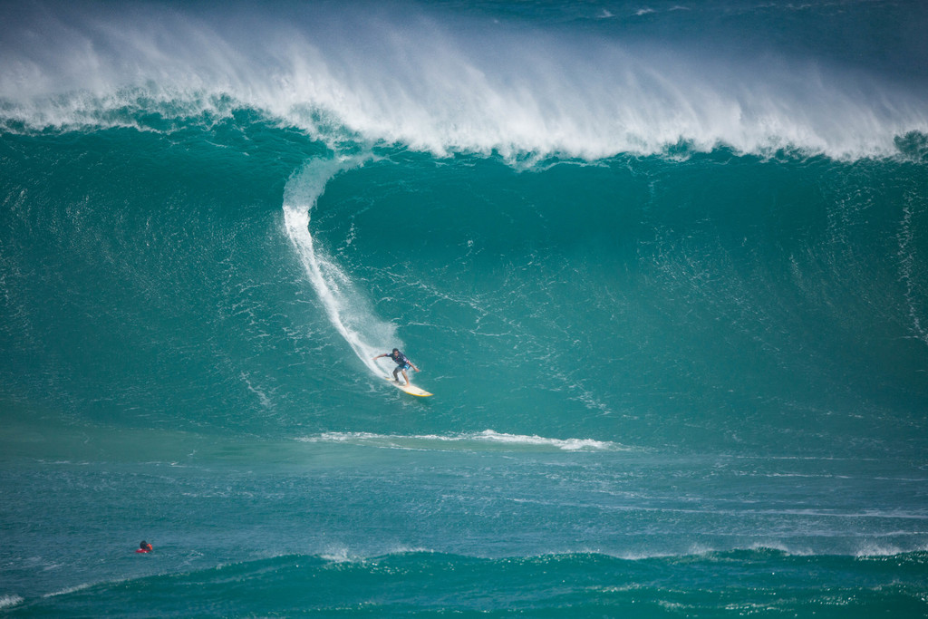 Eddie Aikau Big Wave Invitational Surf Contest Waimea Bay Hawaii Febrary 2016 (24982912970)
