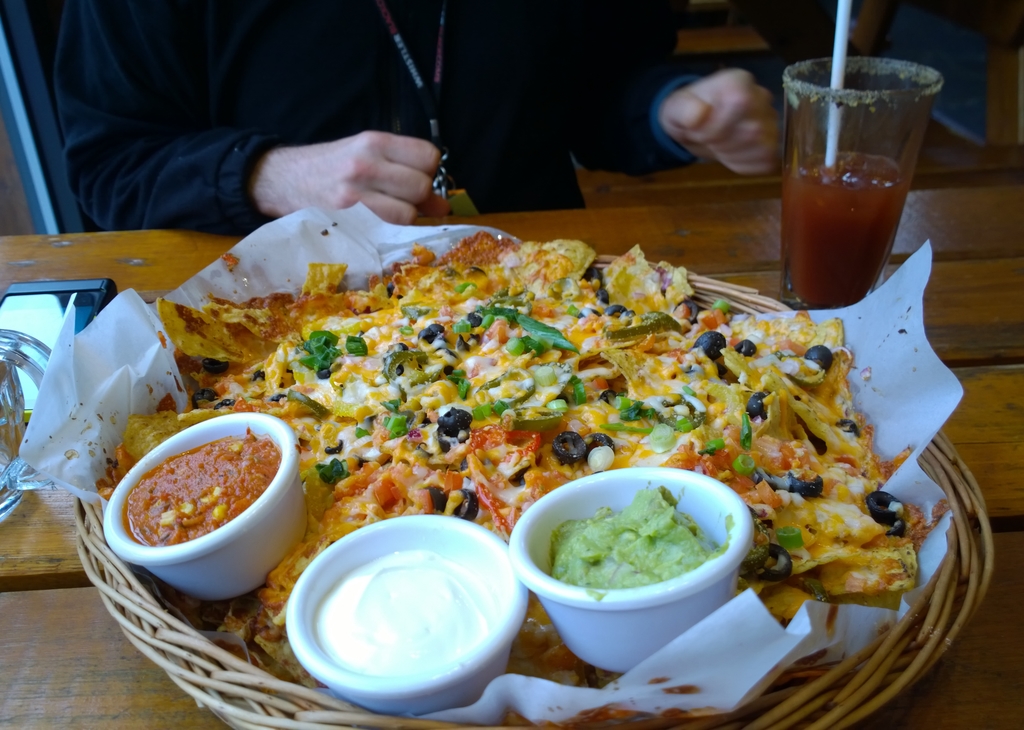 Large nachos plate