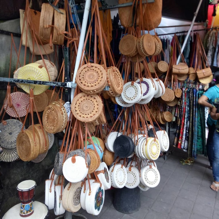 shopping in bali | ubud art market