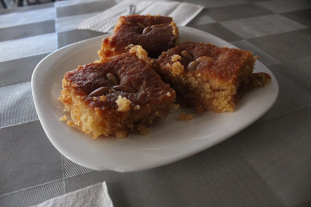 Basboussa - harisa - بسبوسة photo1